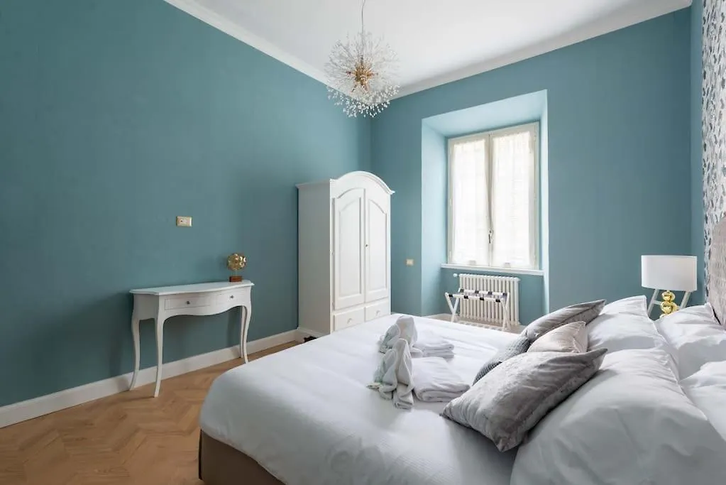 Colosseum 10Steps Away, Marco Aurelio Luxury House Rom 0*,  Italien